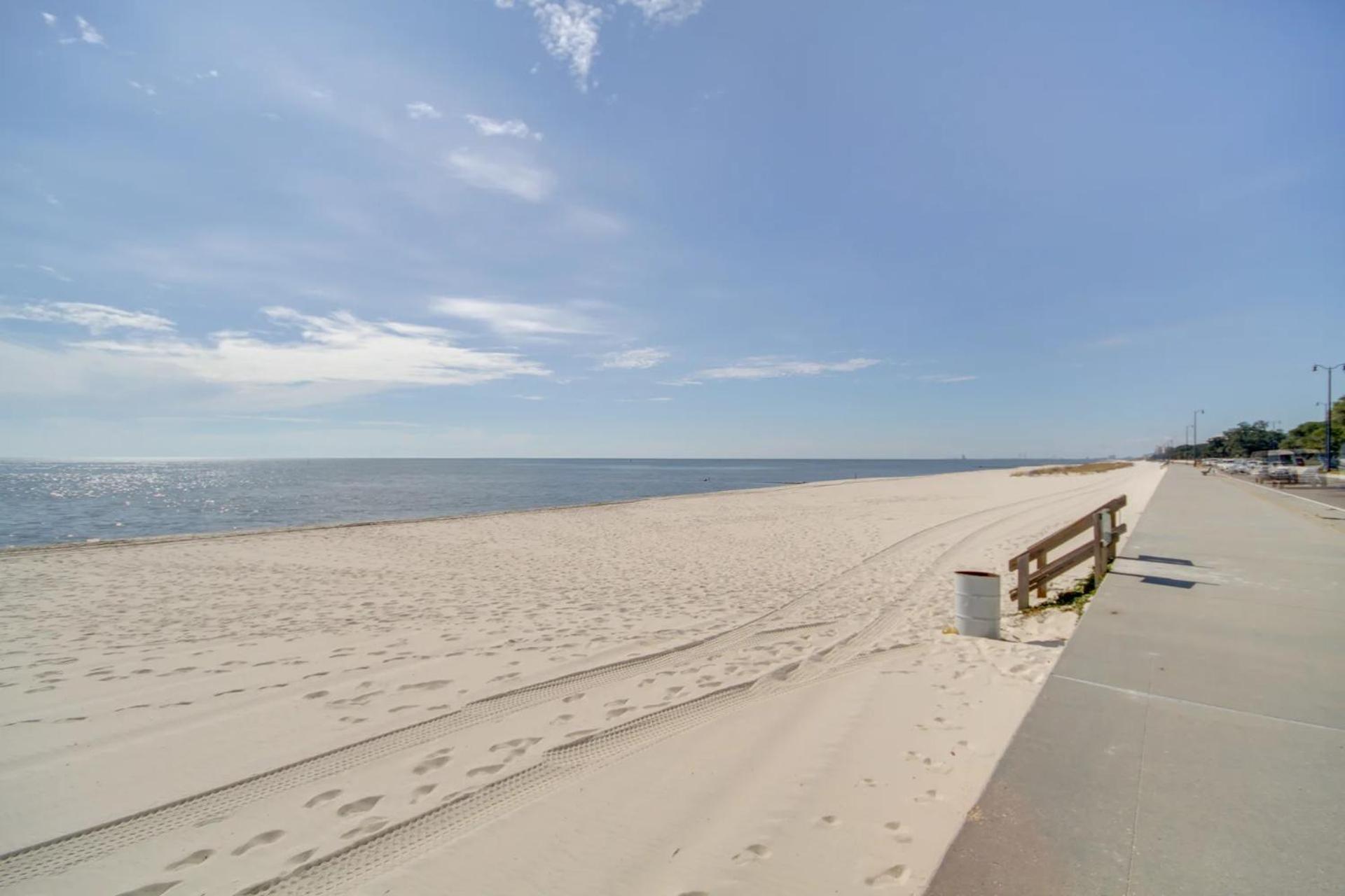 Charming Condo On The Beach/Legacy T2-1102 Gulfport Exterior foto
